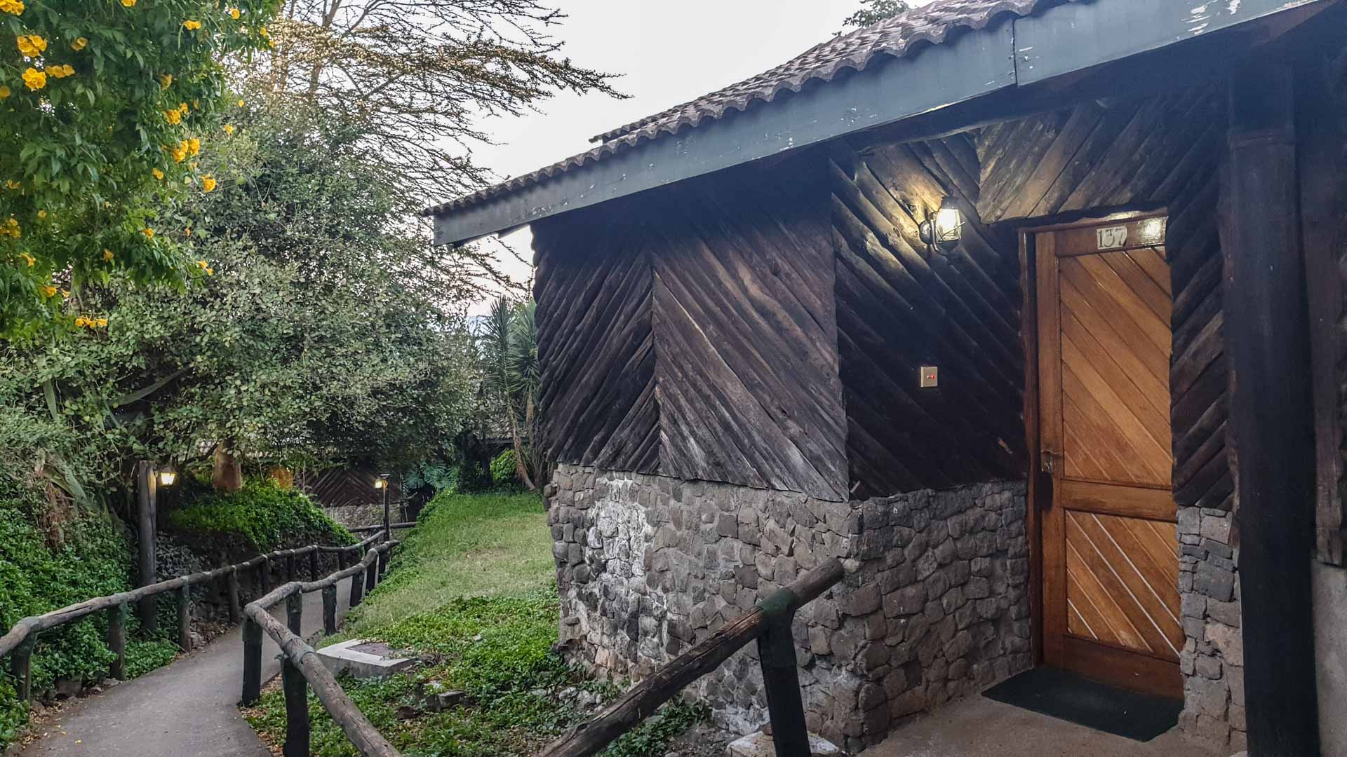 Nuestro bulgalow en Lake Nakuru Lodge, Lago Nakuru, Kenia