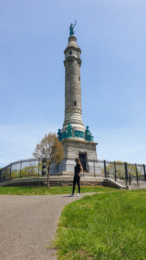 Soldiers' and Sailors' Monument en East Rock Park, New Haven, Connecticut