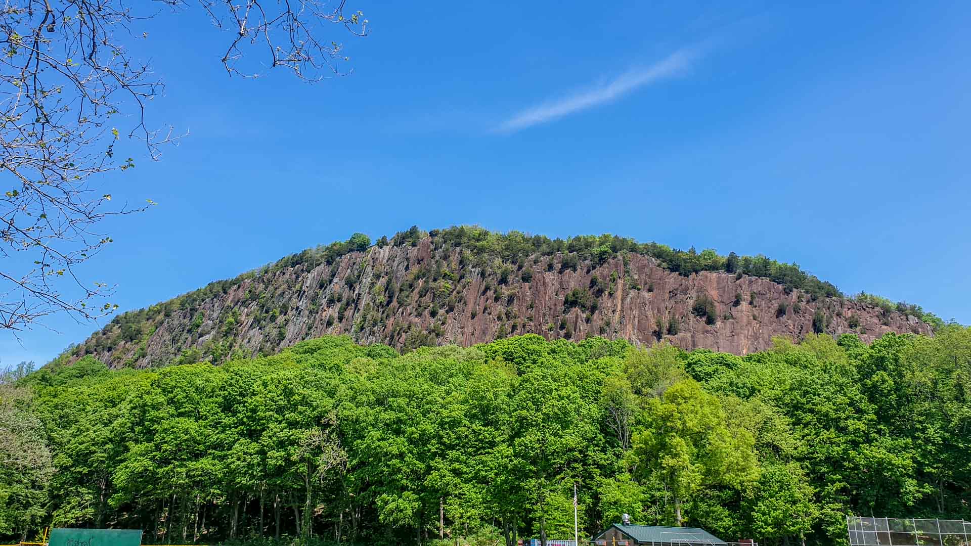 Montaña West Rock en West Rock State Park, New Haven, Connecticut