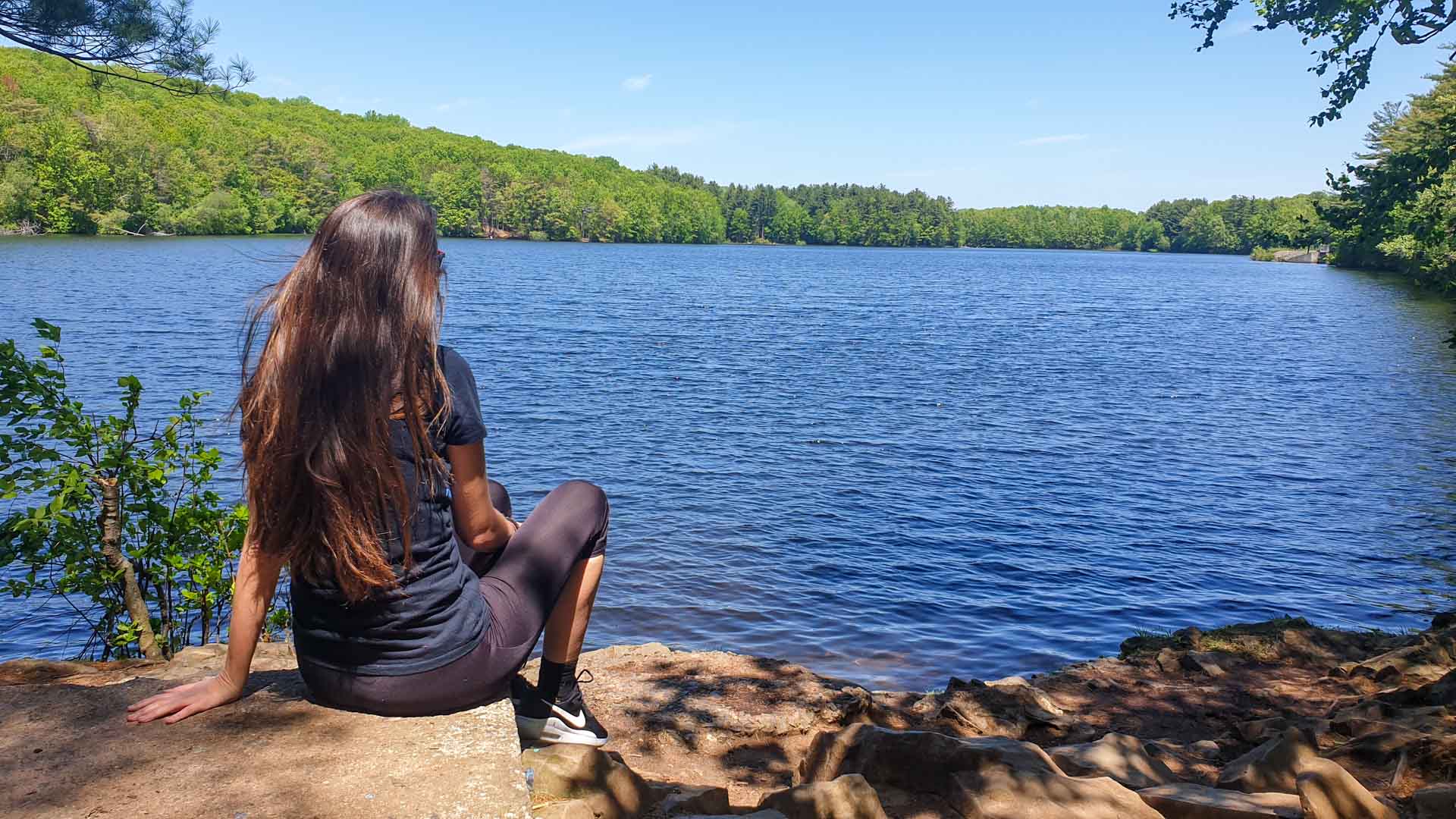 Lake Wintergreen en West Rock State Park, New Haven, Connecticut