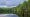 Lago en Corinth Reservoir Recreation Area, Adirondack, Nueva York